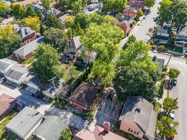 Building Photo - 116 Hanford St
