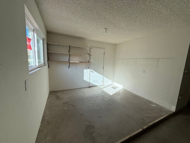 Building Photo - The Popular Freestanding El Dorado in Leisure Village