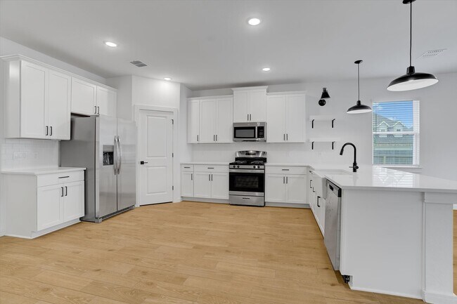 Building Photo - 8438 Bay Rdg Cir