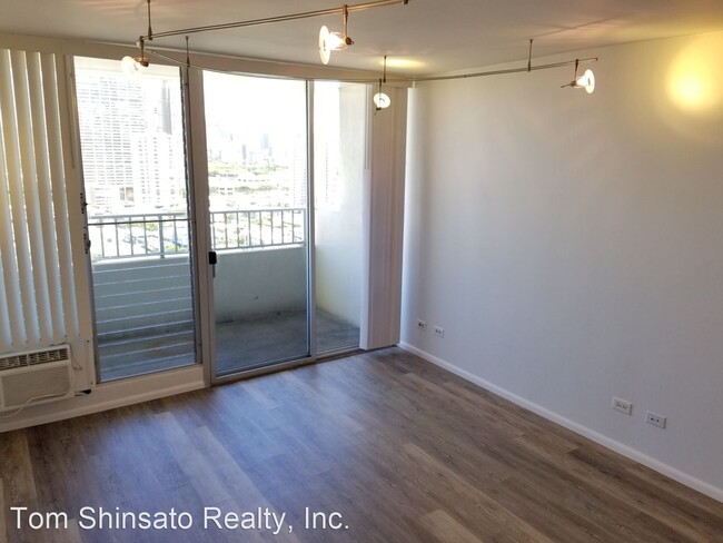 Building Photo - 1 br, 1 bath House - Scenic Tower 796 Isen...