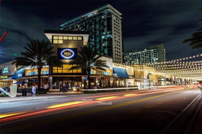 Building Photo - 5300 Paseo Blvd
