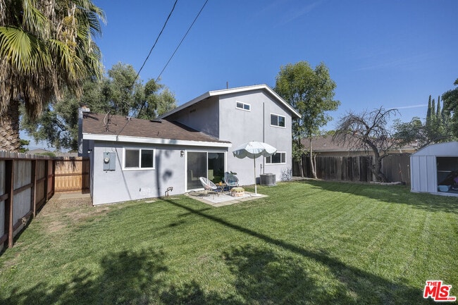 Building Photo - 19358 Alcona St