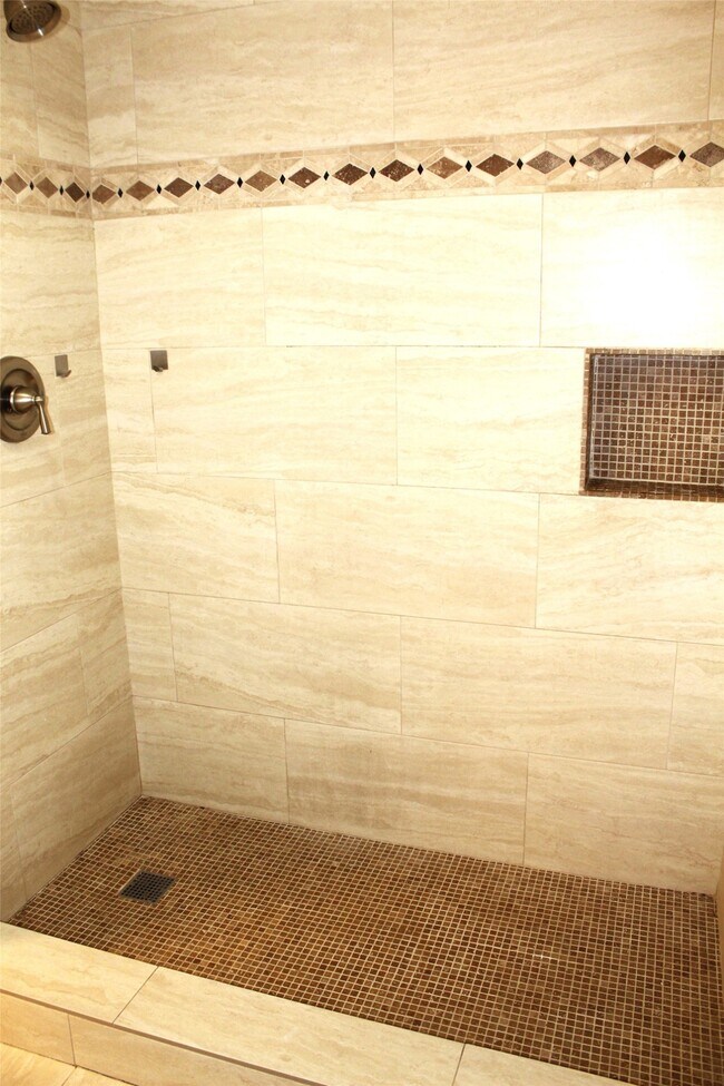 Building Photo - 14555 Wunderlich Dr