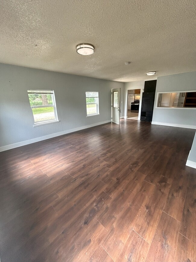 Building Photo - 6441 Old Guide Rd