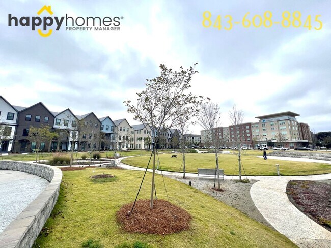 Building Photo - 2/4 Townhome in Midtown Located in Mt. Ple...