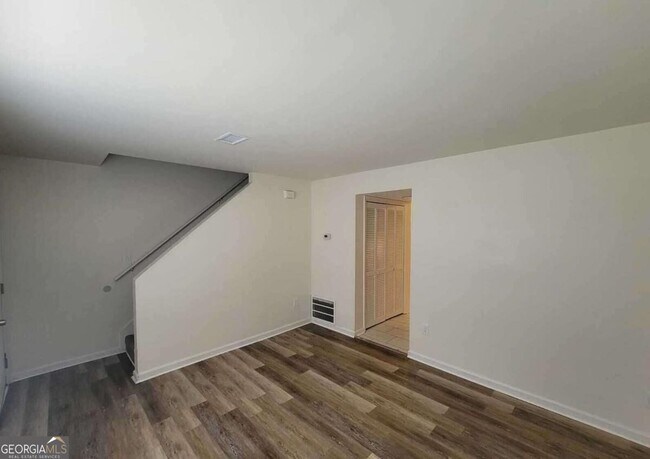 Building Photo - 432 Atwood St SW