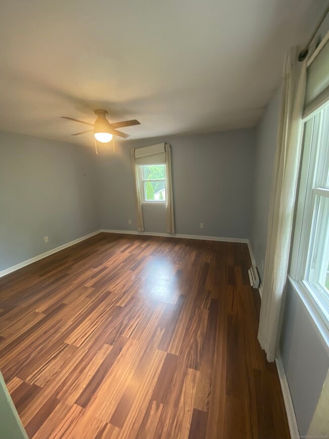 Building Photo - 161 Sleeping Giant Dr