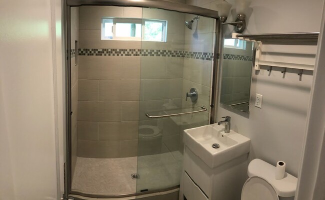 Remodel Bathroom - 248 N Maple St