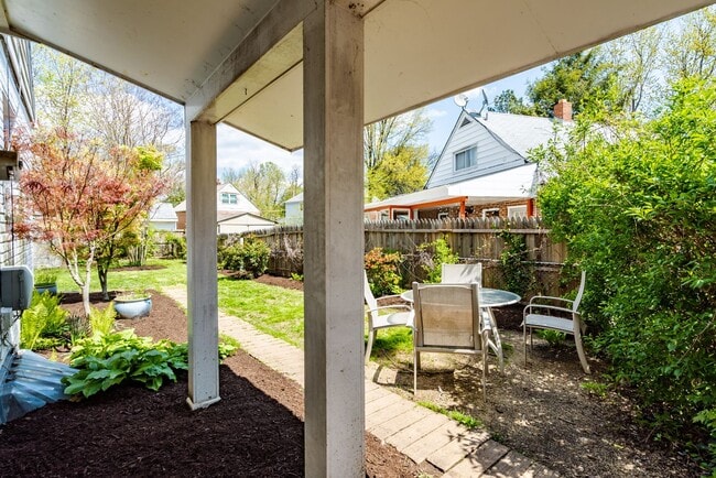 Building Photo - Lovely and Updated 4 Bedroom 2 Bath Cape C...