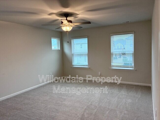 Building Photo - 179 Pinkie Ln