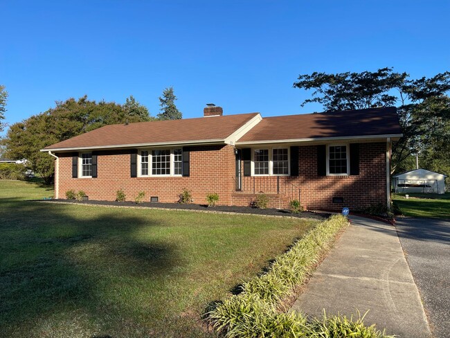 Primary Photo - Beautiful Brick Rancher