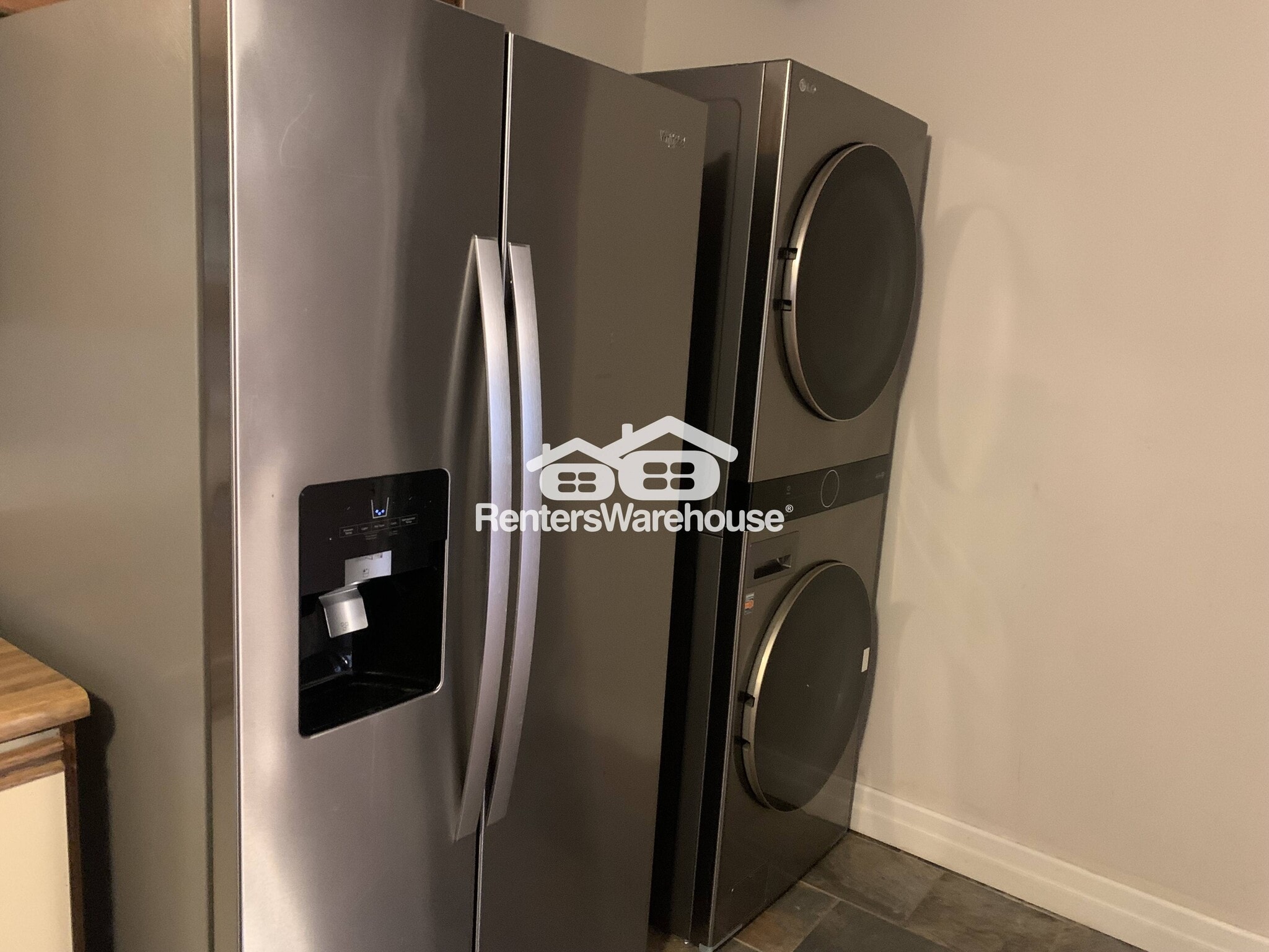 Building Photo - 27849 Pinedale Rd