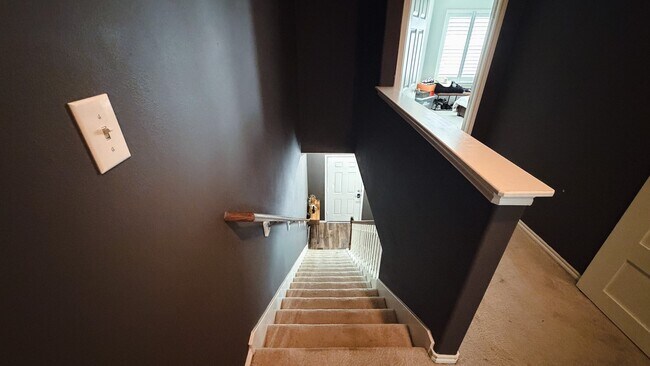 Building Photo - 1909 Kemah Village Dr