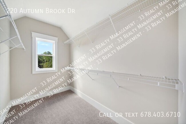 Building Photo - 220 Autumn Brook Dr
