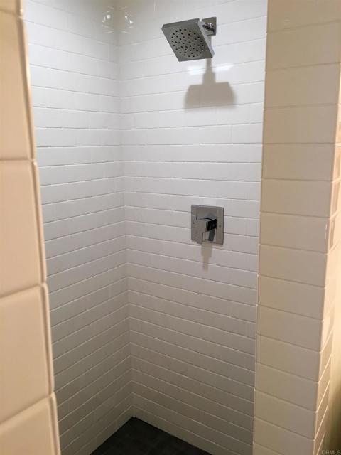 Building Photo - 148 Europa St