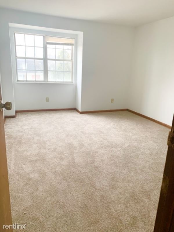 Building Photo - 4455 Folkstone Ct S