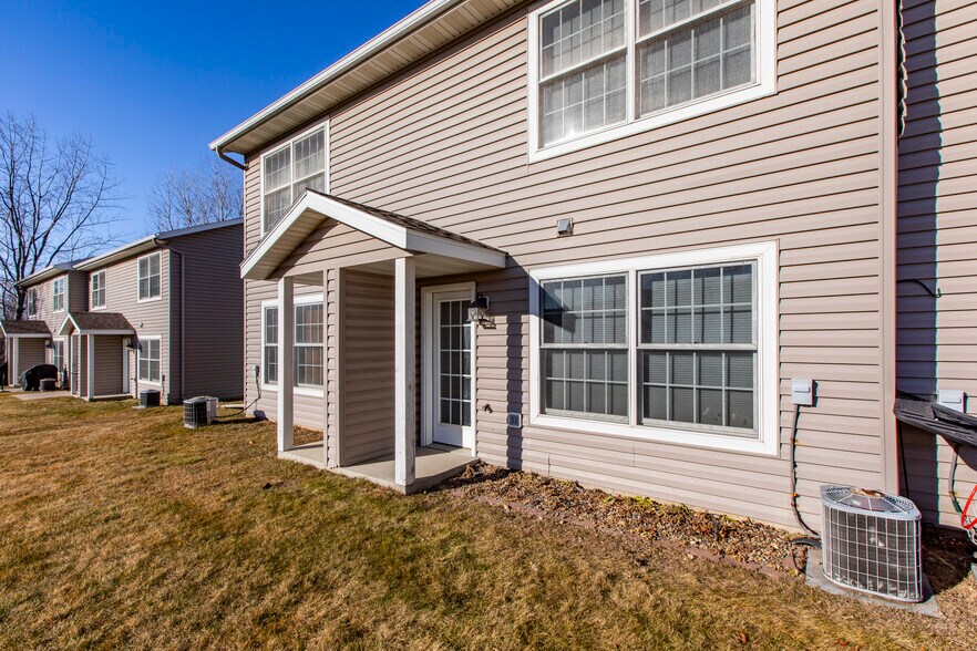 Building Photo - 3058 River Falls Rd NW