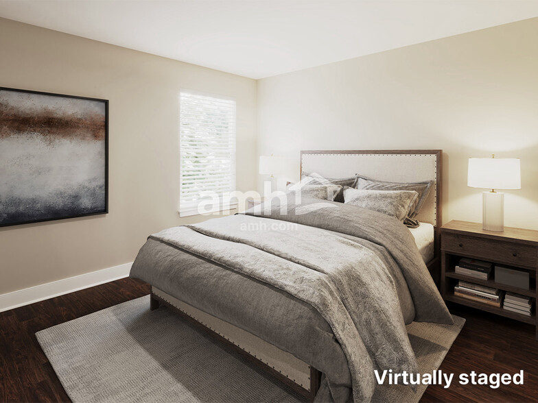 Building Photo - 1025 Highland Walk