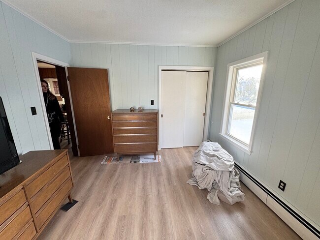 Building Photo - 262 Oak Hill Rd