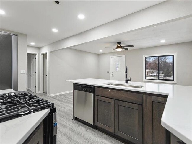 Building Photo - 3437 Southworth Ct