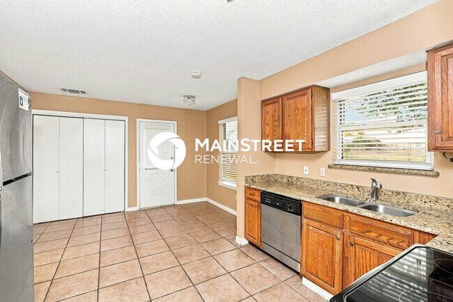 Building Photo - 3 Bedroom Pet-Friendly Home in Watauga, TX with Main Street Renewal