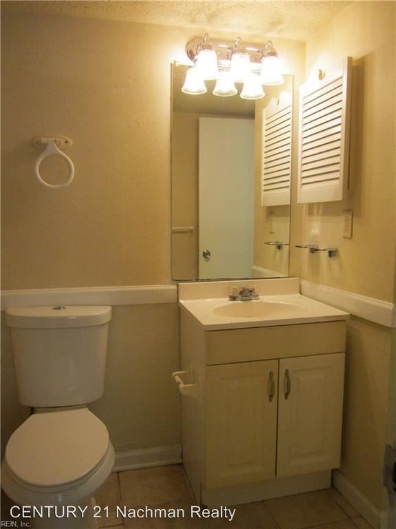 Building Photo - 2 br, 1 bath House - 3752 A Towne Point Road