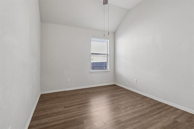 Building Photo - 588 Louder Way