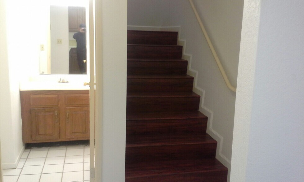 Building Photo - 132 S Adams St