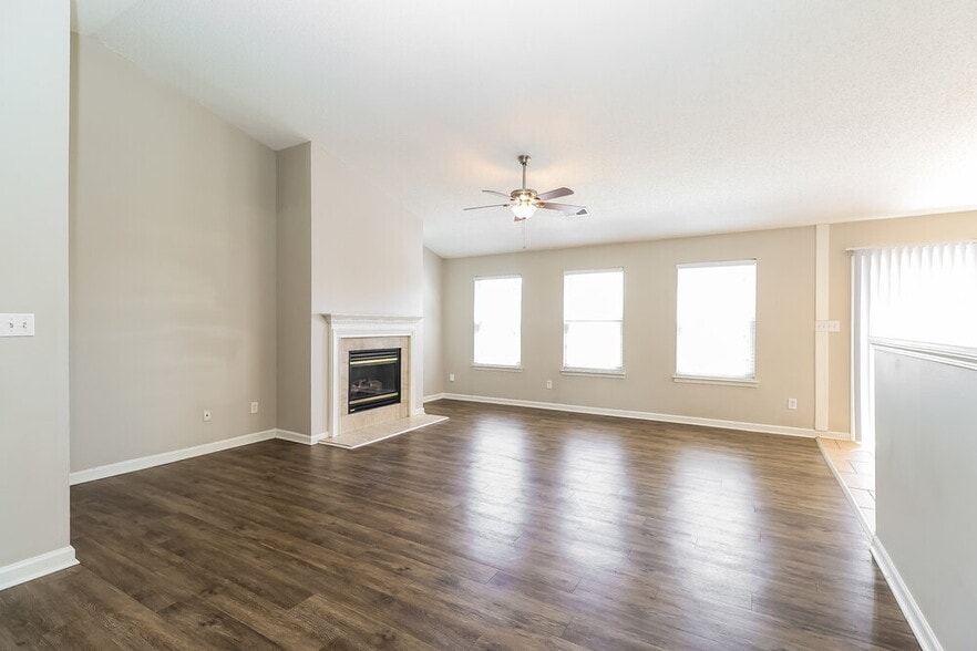 Building Photo - 12112 Chantress Ln