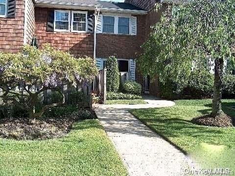 Primary Photo - 94 Aspen Dr E