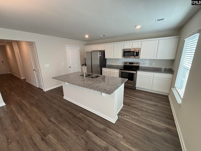 Building Photo - 425 N High Duck Trail