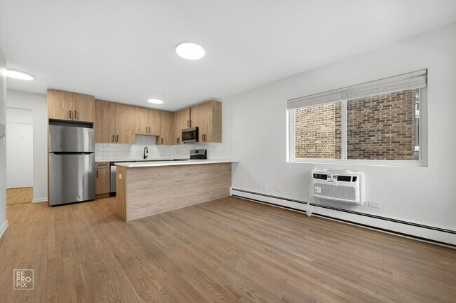 Building Photo - 7359 N Winchester Ave