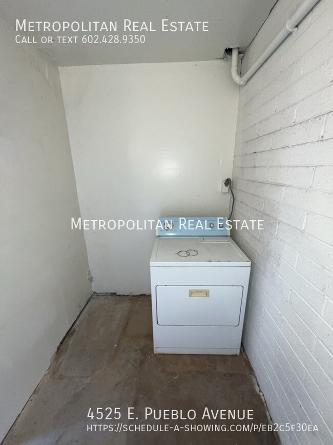Building Photo - 4525 E Pueblo Ave