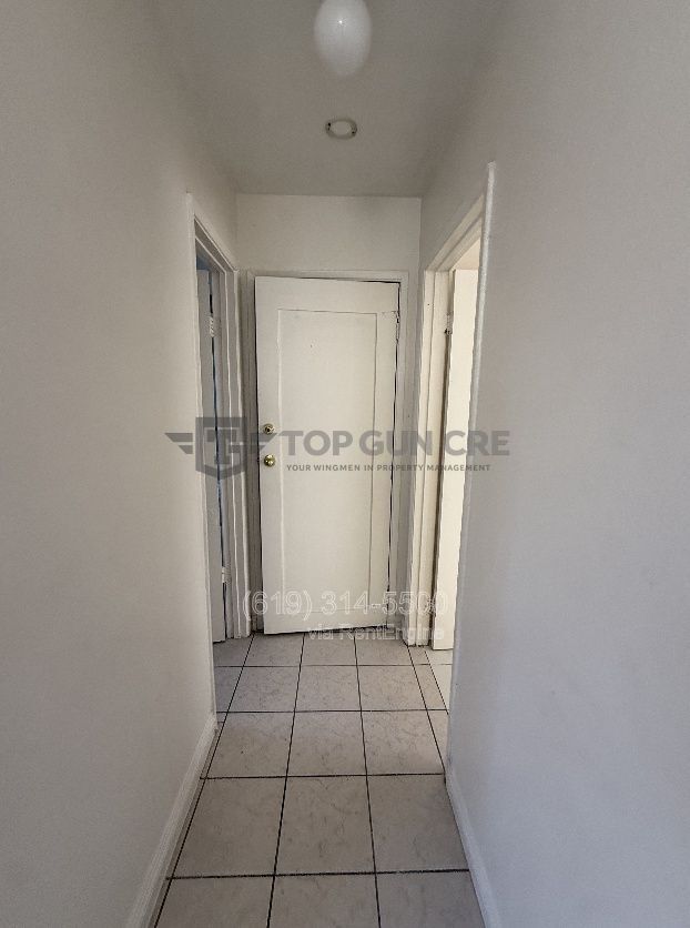 Building Photo - 3871 Marlborough Ave