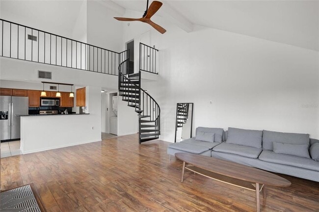 Building Photo - 3127 W Sligh Ave