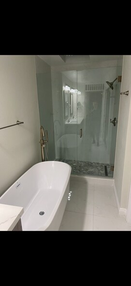 Building Photo - 41662 Aventine Ct