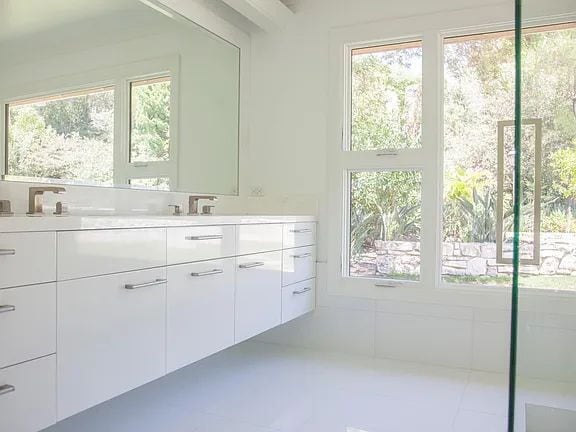 Building Photo - NO MIN CREDIT SCORE REQUIRED, BK OKAY, PAST EVICTION OKAY!, BACKGROUND FRIENDLY. Apply at "The Re...