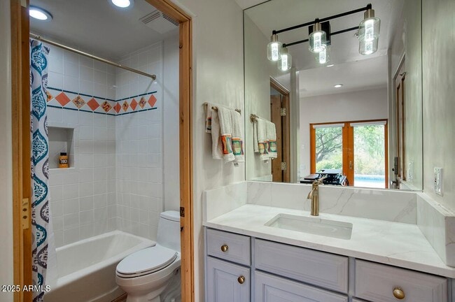 Building Photo - 10420 E Morning Vista Ln