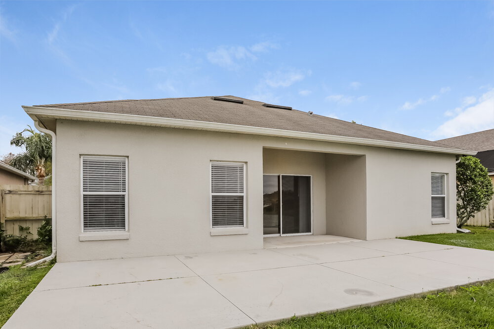 Building Photo - 4876 Waterside Pointe Cir