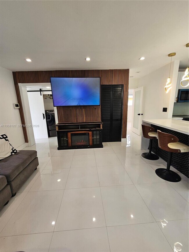 Building Photo - 1421 NW 65th Terrace