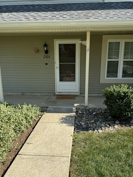 Front Door - 2103 Society Pl
