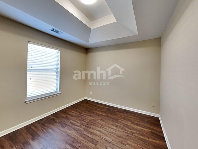 Building Photo - 191 Southwind Ln