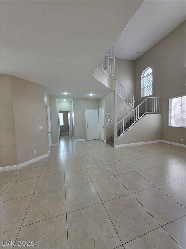 Building Photo - 2524 Silver Shadow Dr