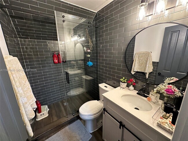 Building Photo - 5478 NW 45th Way