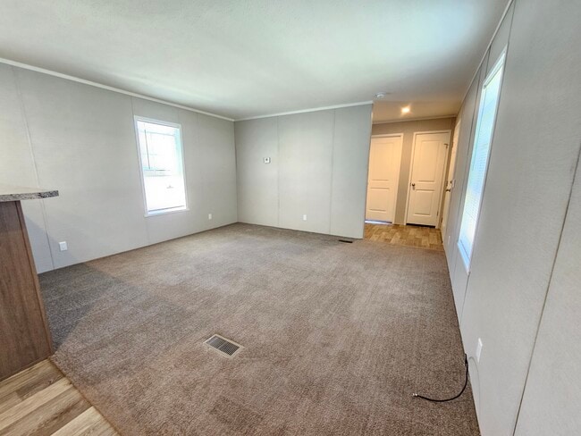 Building Photo - 234 Maple