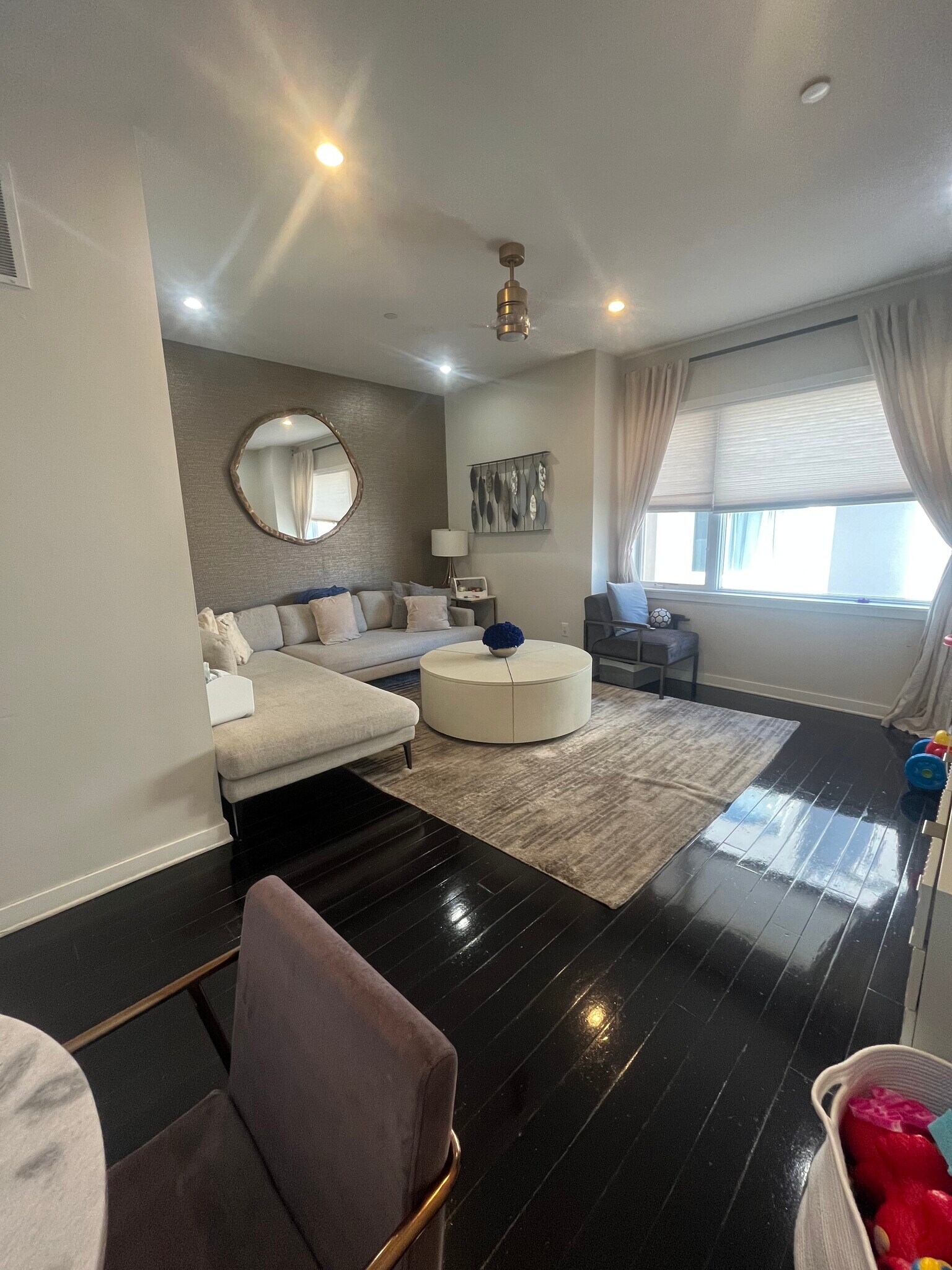 Living Room - 211 Brown St