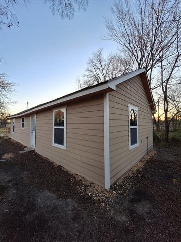 Building Photo - 240 W Marshall Ave