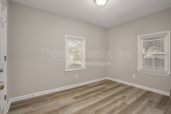 Building Photo - 336 Coleman Ave