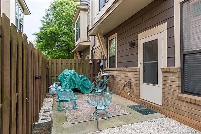 Building Photo - 3206 Noda Blvd