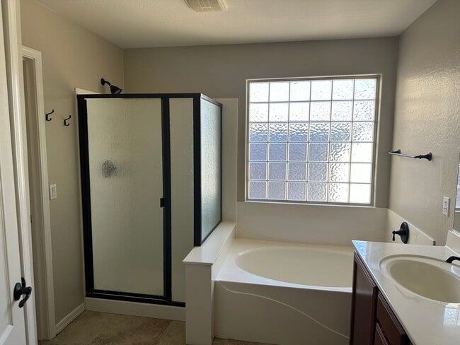 Building Photo - Skyline Ranch home